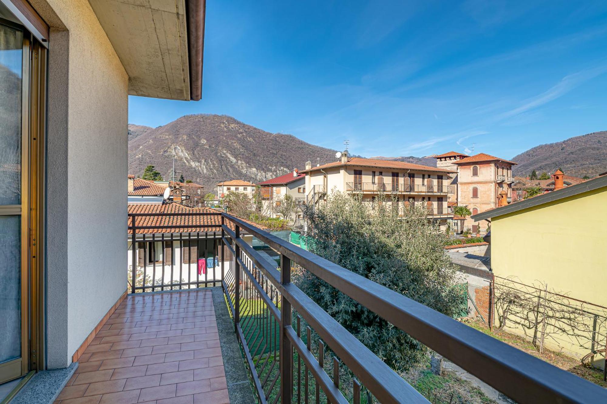 Civico 62 Relax Vicino Al Lago Canzo Exterior photo